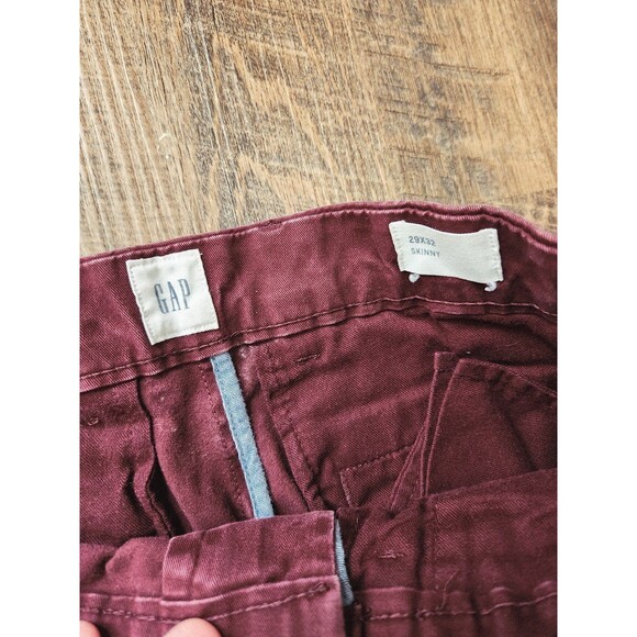 Mens Gap 29x32 skinny plum colored chino khakis - Picture 3 of 5